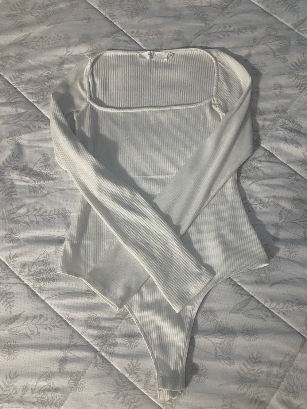 Astr Ribbed Long-Sleeve White Bodysuit with Square Neckline